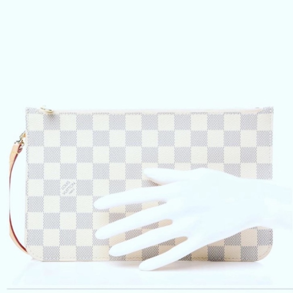 Louis Vuitton Damier Azur Wristlet Pochette Clutch
